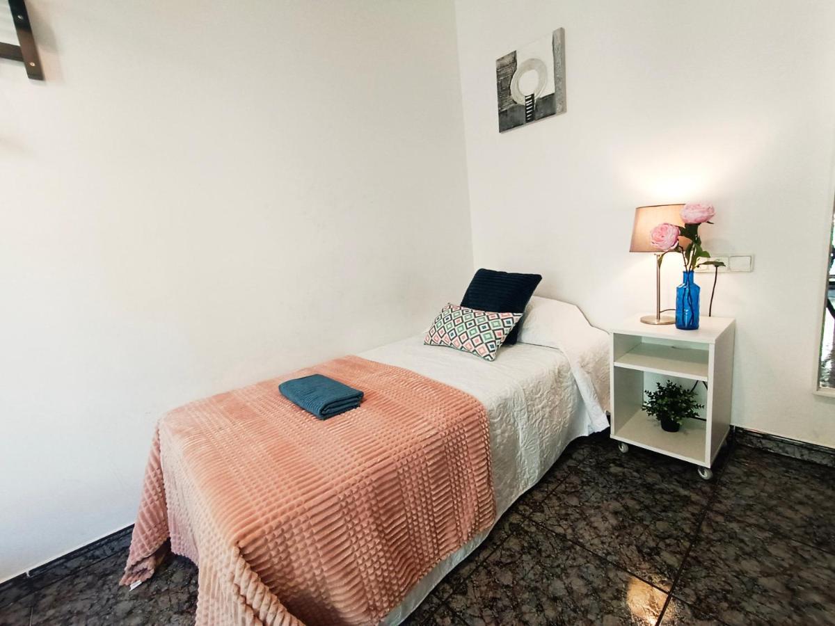 By Plaza Urquinaona Rooms 巴塞罗那 外观 照片
